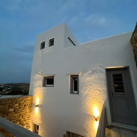 Luxurious Oasis In Paros Villa